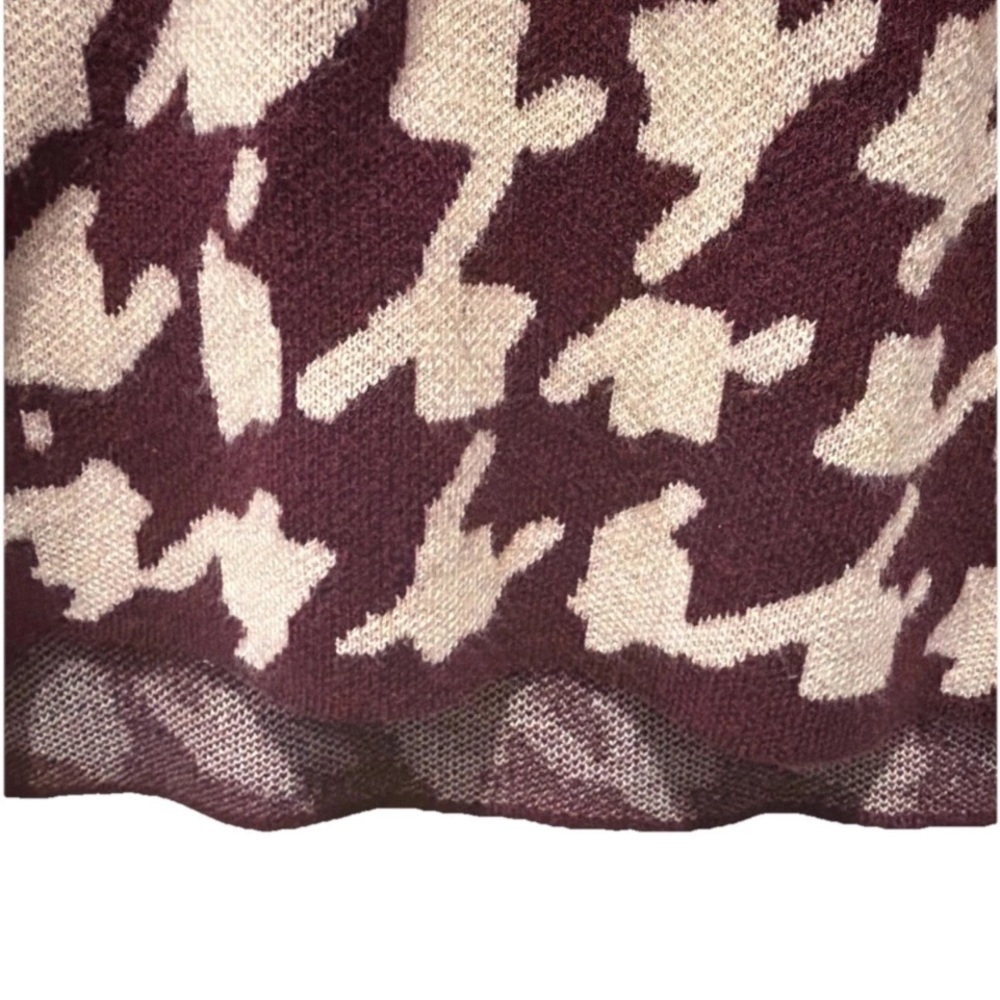 Ann Taylor Factory Maroon and Beige Knit Houndstooth Sweater - Picture 5 of 8